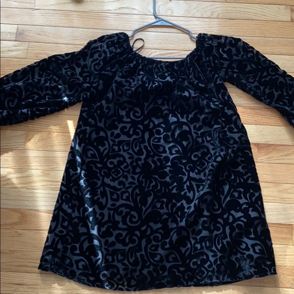 Ecote black long sleeve velvet dress